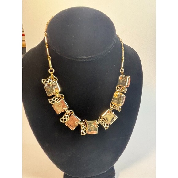 Vintage Gold Tone Lucite Necklace Set Intricate Metal Work Filigree Coro READ - Picture 9 of 13